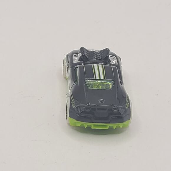 2010 Mattel Hot Wheels HW Twinduction Car Black Green Tint and Base - Picture 4 of 5